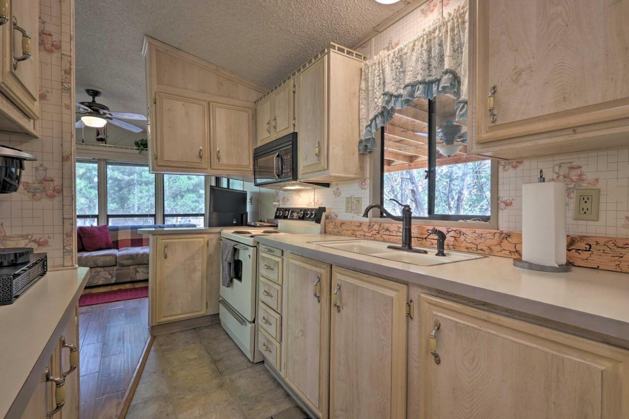 Show Low Home With Deck And Grill - 13 Mi To Hon-Dah! Dış mekan fotoğraf
